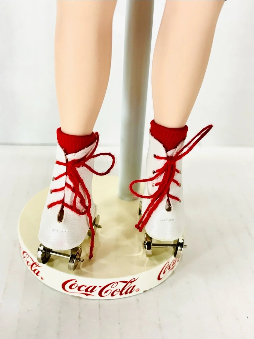 Coca Cola 13” Madame Alexander 1923-1998 75th Anniversary Carhop Doll With Stand